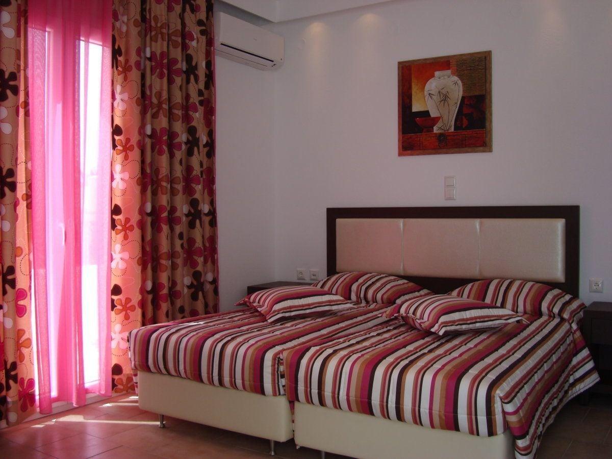 Elena Studios & Suites Ornos  Ngoại thất bức ảnh