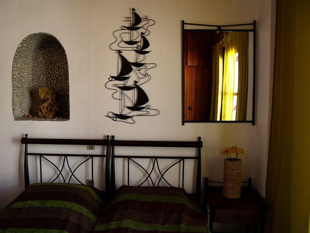 Elena Studios & Suites Ornos  Ngoại thất bức ảnh